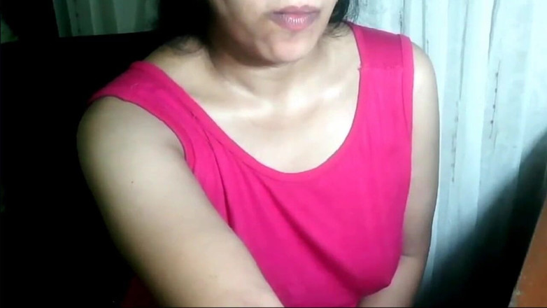 Arabicqueen: 赤いアンジェルが裸になってムラムラする