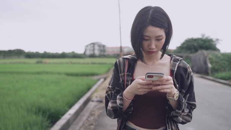 Asian Milfs n Teens: Chinese pornstar pleases a fan - Perv Milfs n Teens