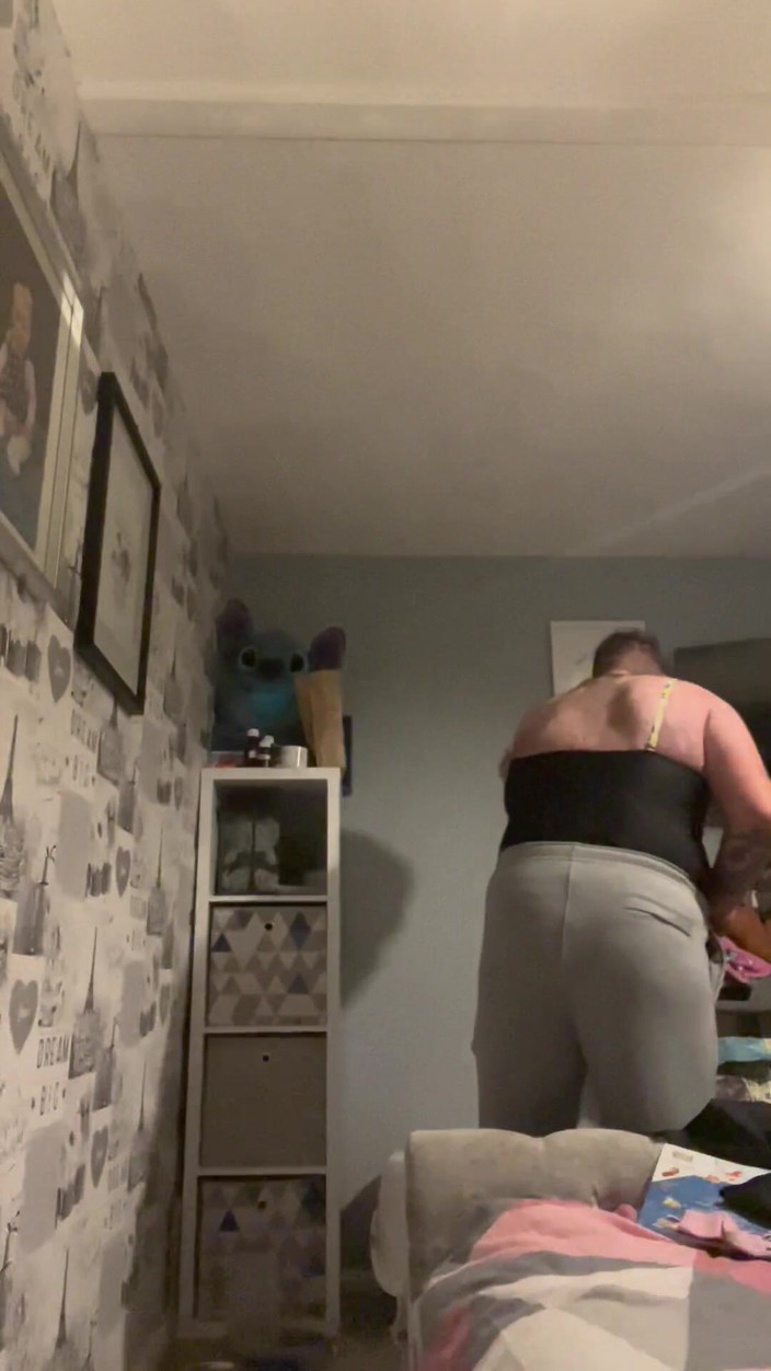 Shaun Cbt: Pulă și coaie robie cu Crossdress pentru a ieși