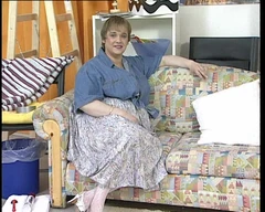 Gorda Yvonne depila sua enorme buceta