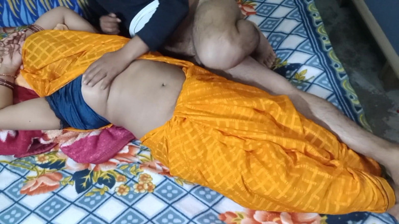 Manjushukla: Sarı sari içinde çok güzel yenge