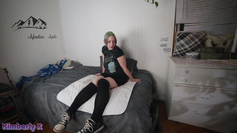 Kimberly X: Nevlastní táta mě nutí stříkat