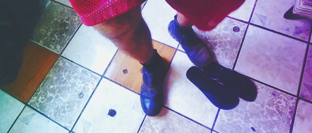 Stink HairyMale: Mengenakan Sepatu Bot - POV