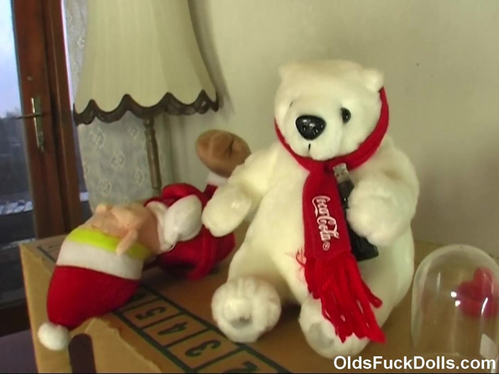 Olds Fuck Dolls: Olds Fuck Dolls - Petite Teen Girl Rachel Evans Cares Old...