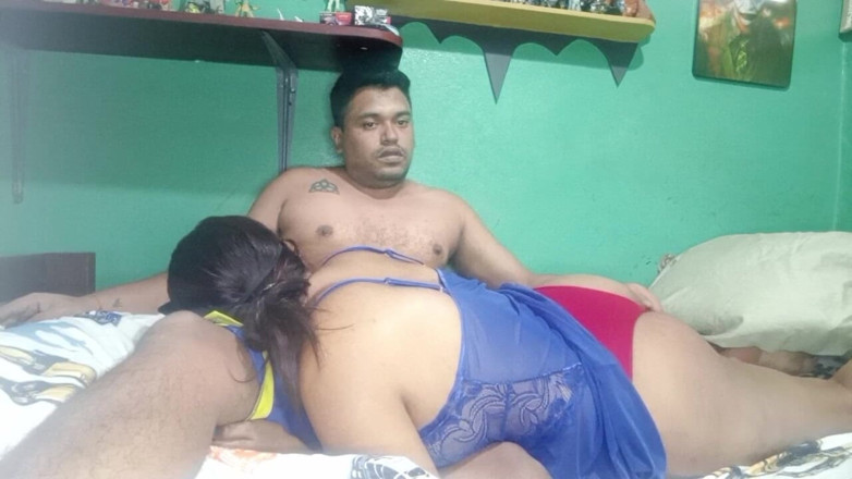 BigassMILF40: mujhe apne daamaad ka land choosna pasand hai