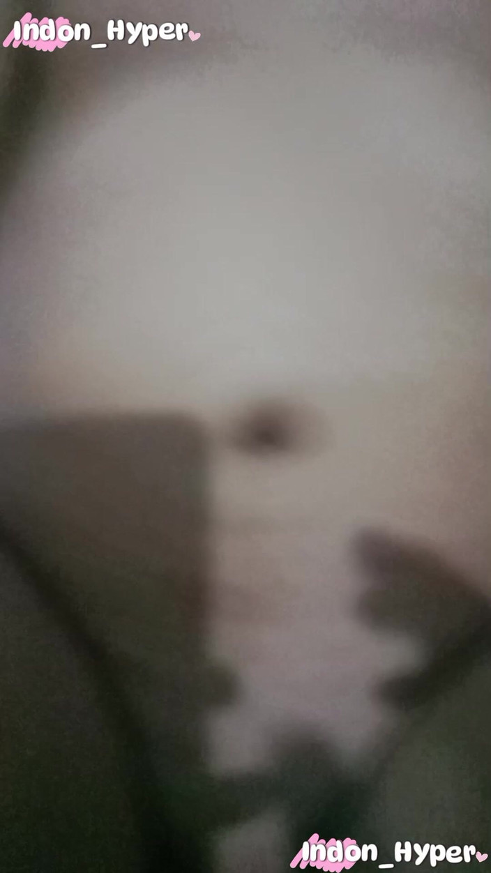 Imanuel: Ahhh pepek isteri saya yang lazat dan fetish lembutnya fetish...