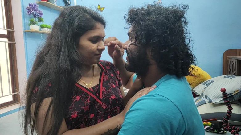 Vaigavarun45: Bini panas Mallu berkongkek dengan abang tiri semasa suaminya tiada...