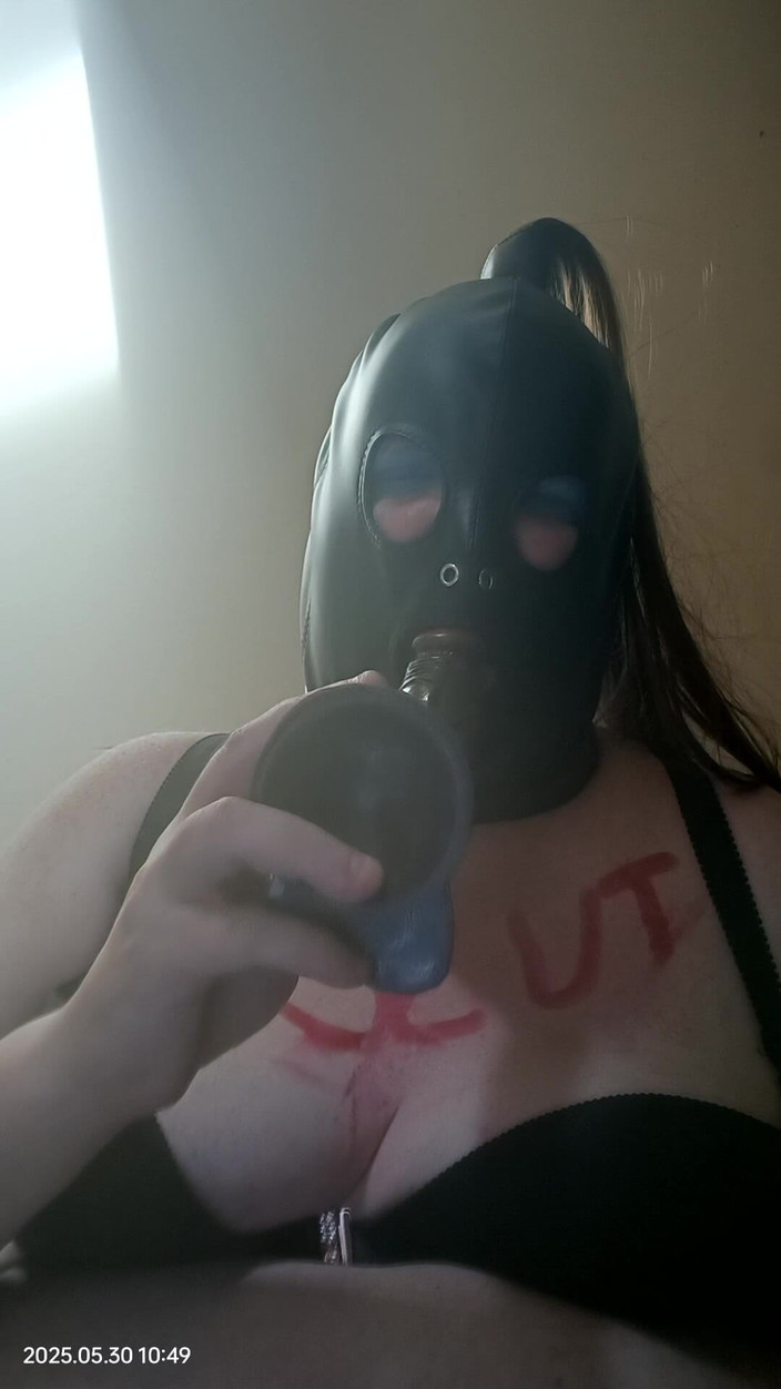 Stephanie-Nicole-TV: Bbw TV merokok dan bermain dengan dildo