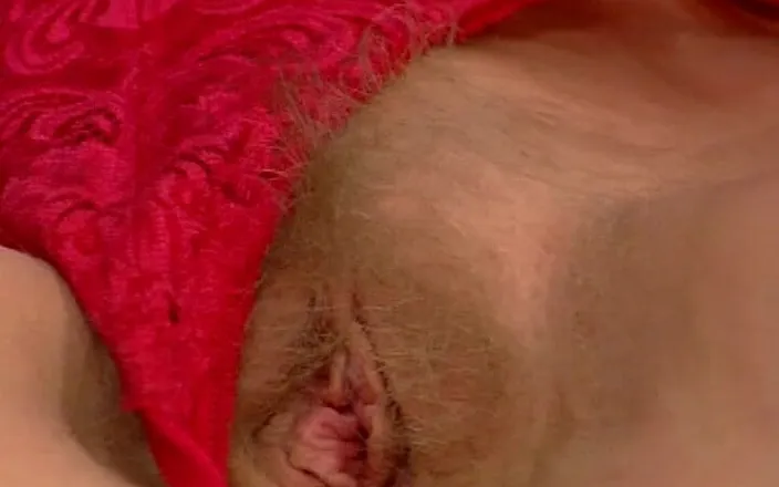 Monde Francais: French Lady in Red Lingerie Sucking Cock in Hotel Room