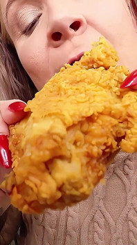 Miss Whitney Morgan: Frango frito comendo Asmr
