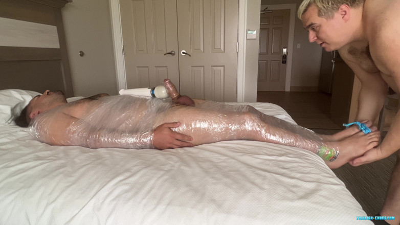 Ticklish Chubs: Kitzelprinz mumifiziert