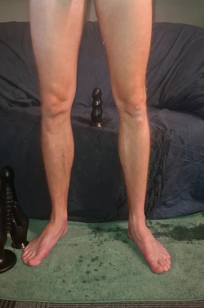 NoFace Twink X: Solo Gay Twink Loves Riding Dildo and Has Piss Orgasms