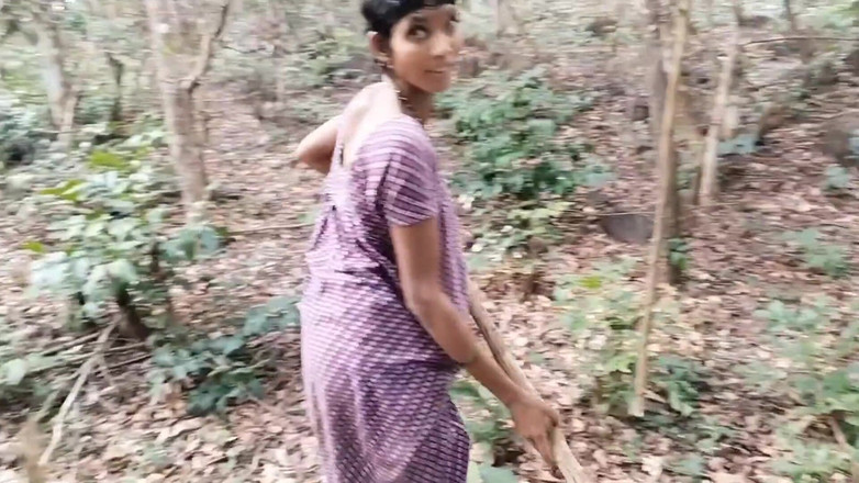 Graju1244: Mengongkeknya di Dalam Hutan Sana