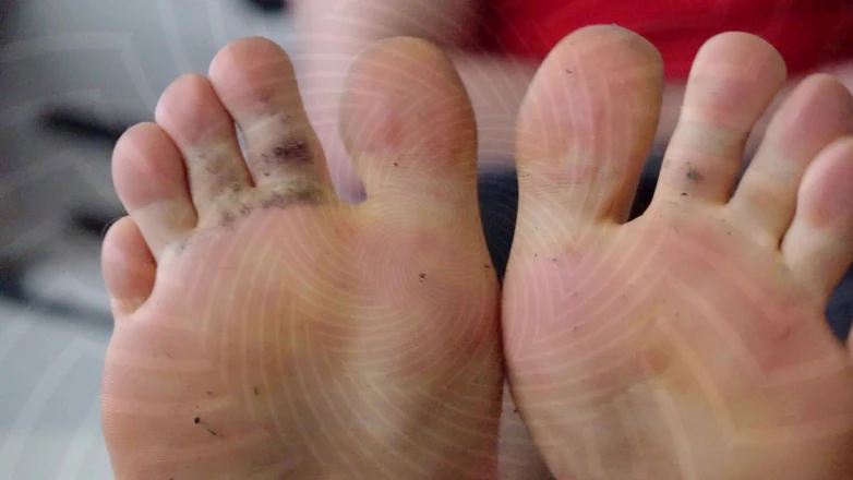 CashmasterAngel: Dirty Feet Slave Training