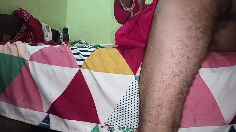 pooja99999: Il patrigno ha scopato la figliastra sesso mattutino