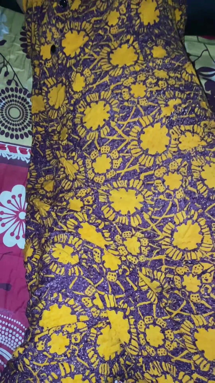 Bella Ivanka: 옷을 입고 이웃의 마누라를 유혹하다 걸렸어