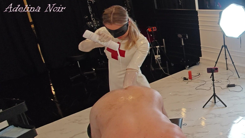 FISTINGQUEEN: Fisting dubur femdom -Adelina Noir Fisting Mr.x - Topview