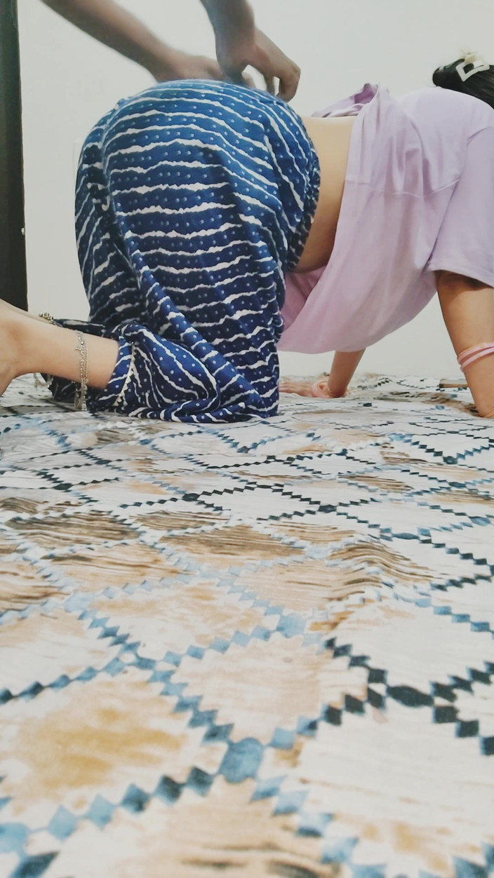 Aap ki Bhabi ji: Hintli kadın ko dever ne beni domaltarak sert chudai