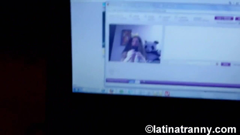 Nikki Montero: Nikki gold dress webcam trabalho brincando com seu pau para...