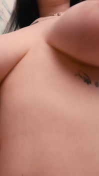 Caliente de tetas en primer plano con mi novia de gran pecho natural