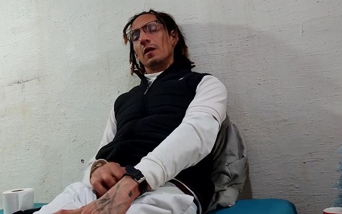 Raba erre elle: Raba Erre sin erección, alcanza el orgasmo por compasión