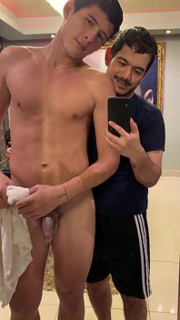 Wanker and Markus Together in the Shower