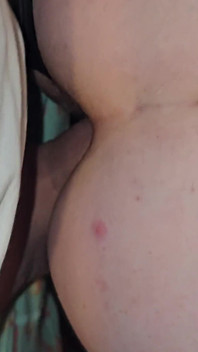 Sexo anal e pau gordo (orgasmo feminino e porra dentro do anal) ela faz xixi de um orgasmo forte