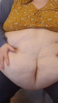 SSBBW belly play & jiggles