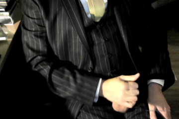 SuitedSub: Meraba-raba pinstripe...