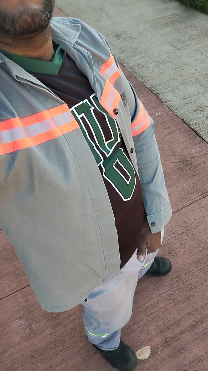 TheBlacKHunterr: 在街头炫耀