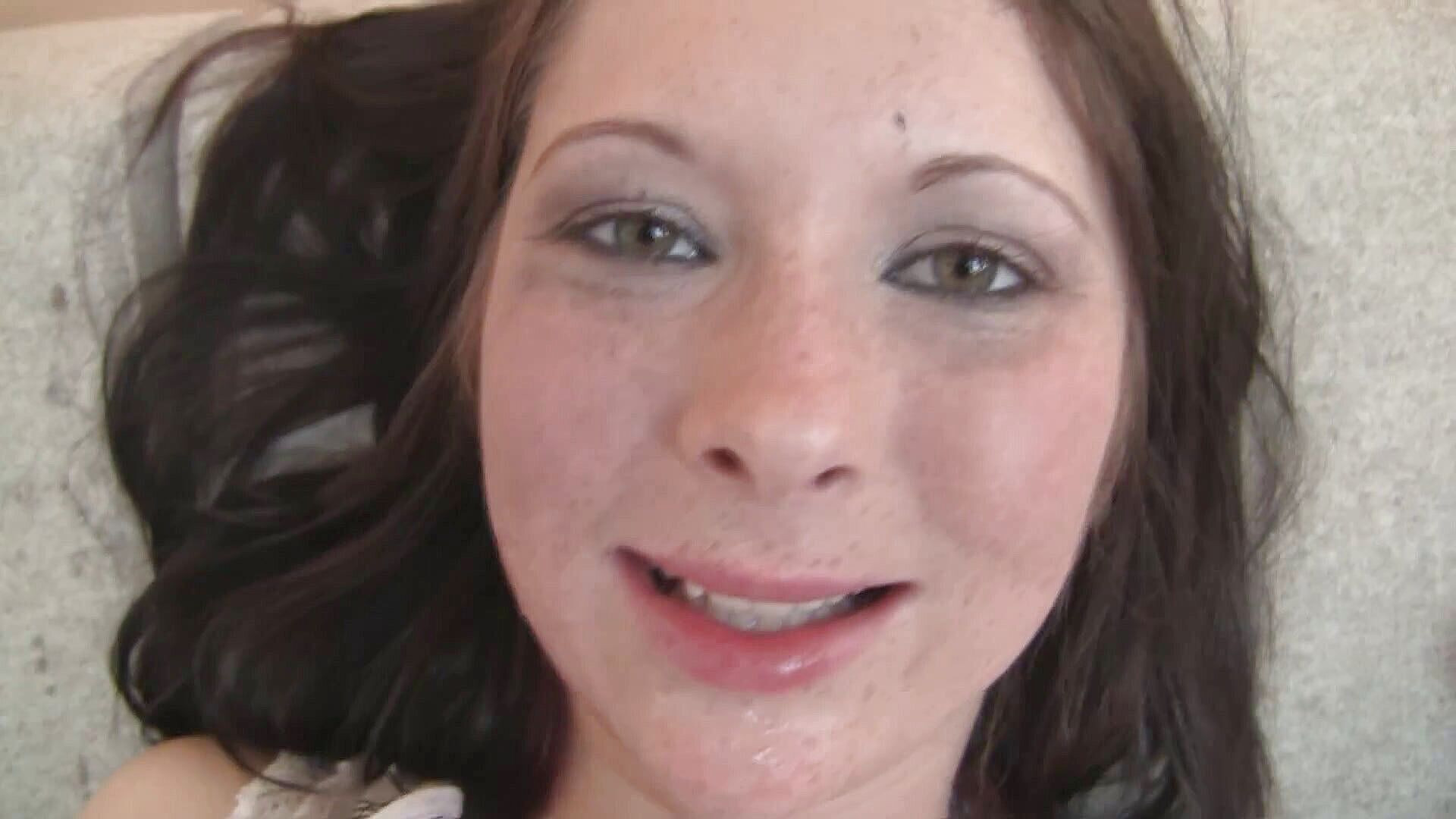 Cute teen wants a good fuck (Rocco Siffredi porn)
