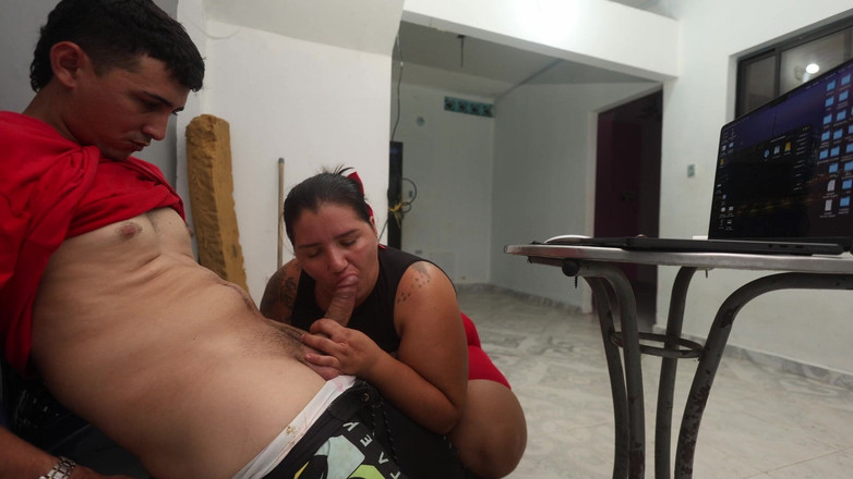 Lexly_16: Estrae il mio capo dal suo latte per salvare il...