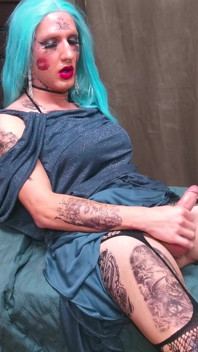 Niezwykle gorąca masturbacja tgirl