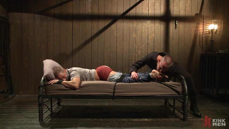 Kink Men Classics: Hành động dơ bẩn của trai trẻ vào bàn tay của...