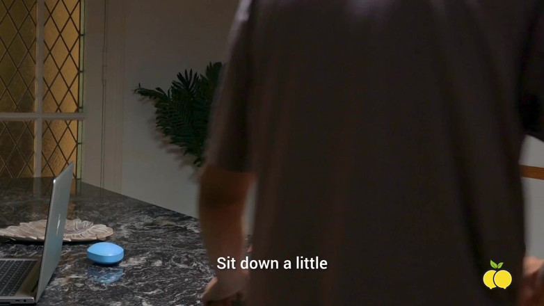 Limon producciones: Я пішла до лікаря, тому що моя рука була гарячою, і я не очікував, що знайде когось настільки молодого. Моя пизда стало дуже мокрою.