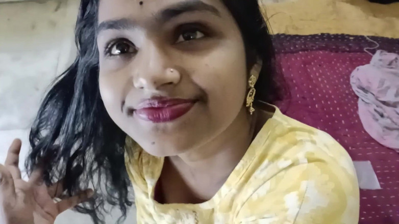 AmpleOunce283: Bhabhi seksi bersendirian di rumah, saya pergi dan mengongkek pantatnya