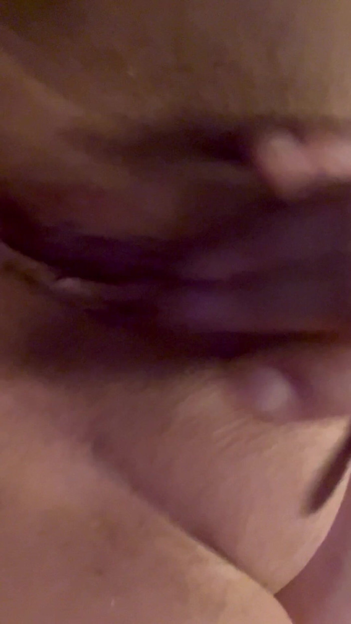 Princess Amy: 내 쪼이는 보지를 집에서 핑거링