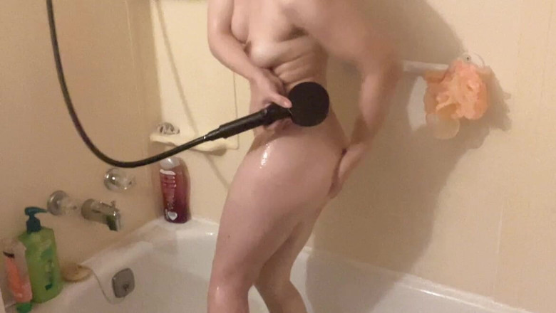 sweethanajapanese: Asian Woman Shower Time