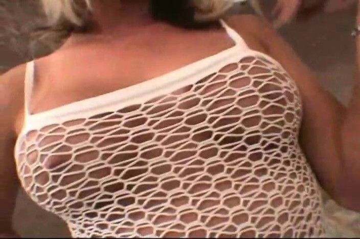 Pantyhose me porn videos: Старрі використовує величезний скляний ділдо через її прозорі колготки