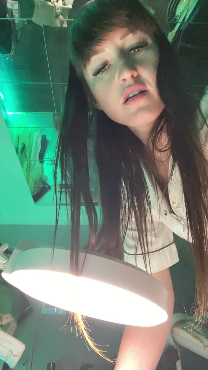 Vivienne l'Amour: Vivienne l'amour - memerah susumu lalu memberimu makan pov