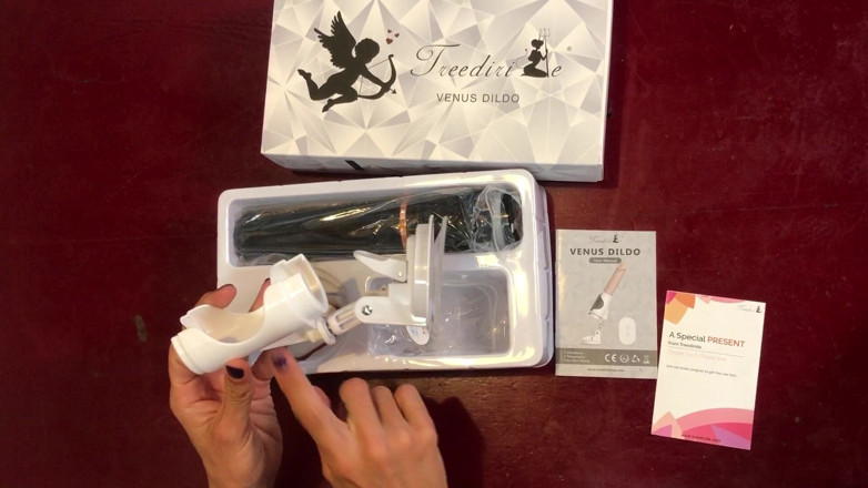 Goddess Maya: Unboxing Realistic Dildo Electric
