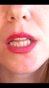 Woman Who Knows How to Use Her Allure to Her Advantage in This Roleplay