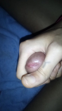 KingSpade: Pria sange ngocok kontol ngaceng rock