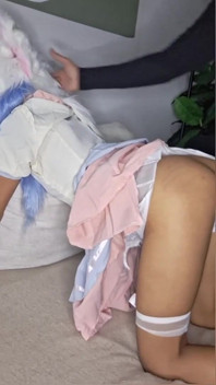 18+ Otaku sumisa con máscara se deja penetrar muy duro