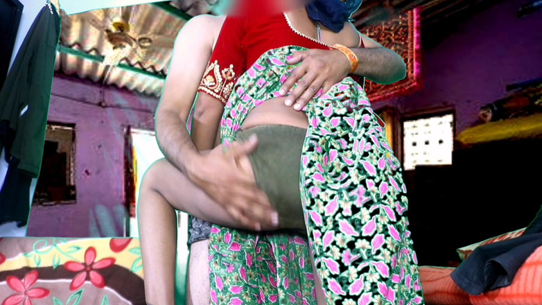 Rakul008: Arme dorpeling betrapt tijdens seks