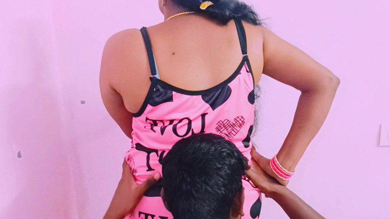Telugu honey lips: Indisches bhabi fickt den stiefbruder ihres ehemanns. Telugu dirtytalk