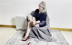 You Humiliated by Empress Bella's Feet