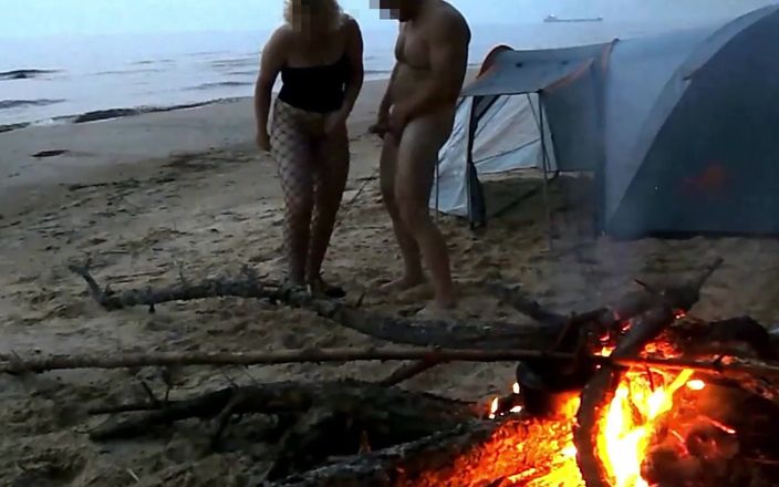 RS couple: Нічний трах на острові