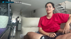 Rorono4zhot: Cowok ini selingkuh sama istrinya sama saudara tiriku dan aku...