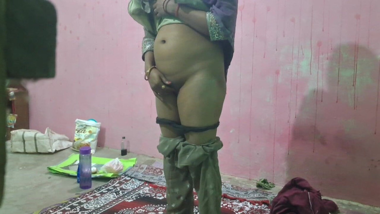 Busty mom: デシの妻 リアル・インディアン デシ村のチュダイ ビデオ